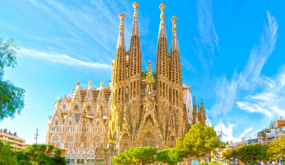 Barcelona Sagrada Familia excursiones cruceros